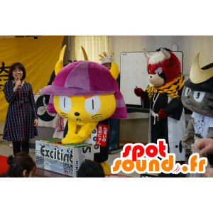 ゆるキャラマスコット日本人 の 紫色のヘルメットと黄色の猫のマスコットの侍 色変更 変化なし 切る L 180 190センチ 撮影に最適 番号 服とは 写真にある場合 番号 付属品 番号