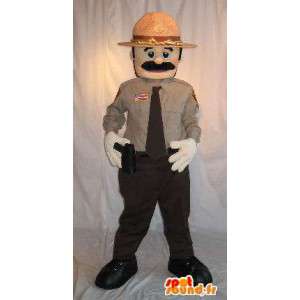 American mascot policeman with gun and hat - MASFR001583 - Human mascots